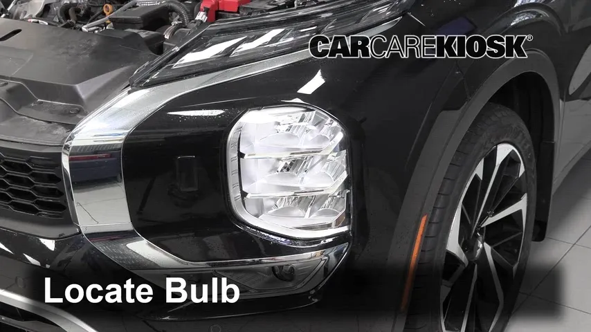 2022 Mitsubishi Outlander SE 2.5L 4 Cyl. Éclairage Feux de croisement (remplacer l'ampoule)